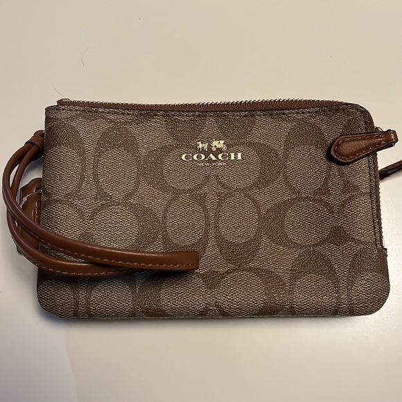 Coach Handbags - Coach Double Corner Zip Wristlet In Signature Canvas